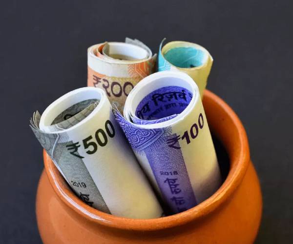 Leave encashment up to Rs 25 lakh tax-free for non-government staff Leave encashment up to Rs 25 lakh tax-free for non-government staff