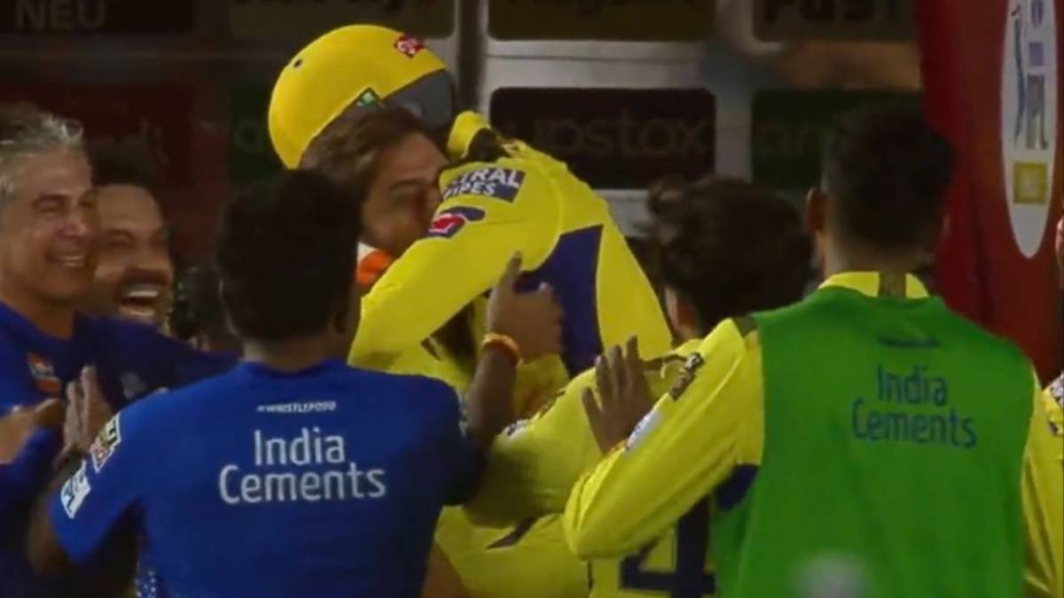  Why does Dhoni seen emotional with Jadeja after CSK IPL 2023 win against GT in Final? 