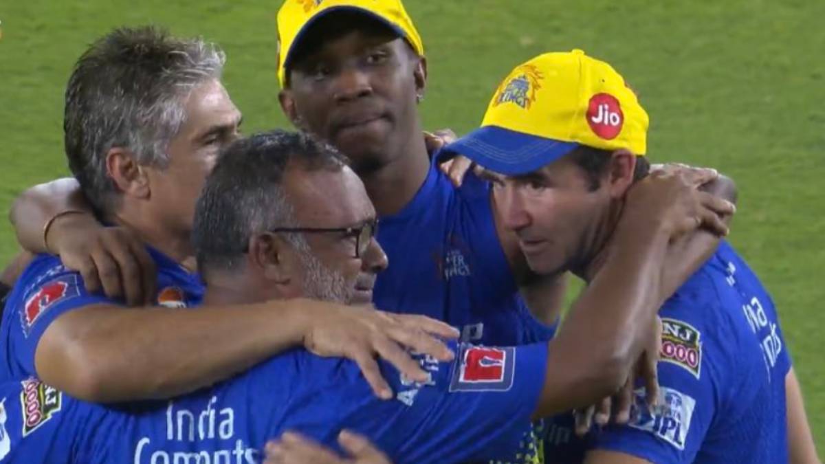  Why does Dhoni seen emotional with Jadeja after CSK IPL 2023 win against GT in Final? 
