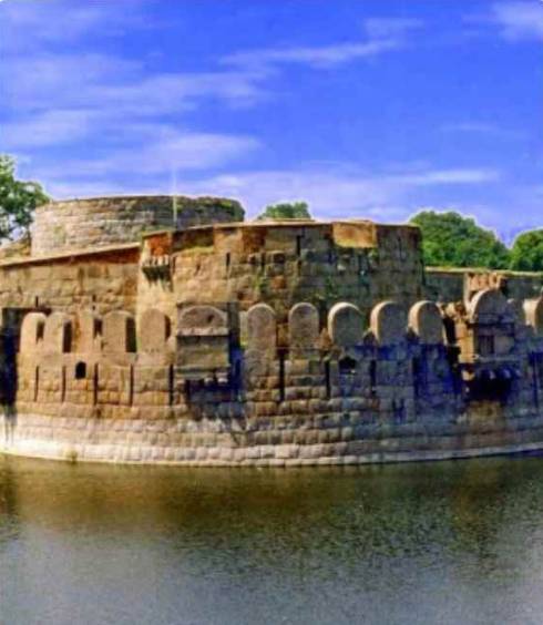 tour summer and excellent tourist places in vellore