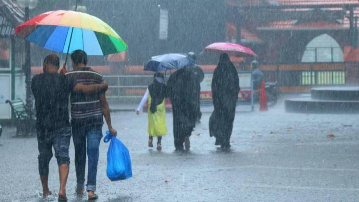 Weather alert: Heavy rain is likely to occur in 10 districts of tamilnadu today 