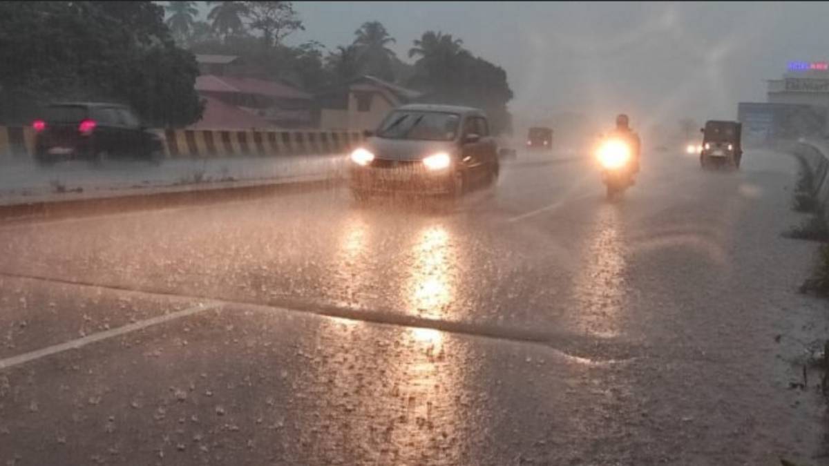 Chennai meterological department said that chance for Rain in 12 districts in Tamilnadu 31-05-23