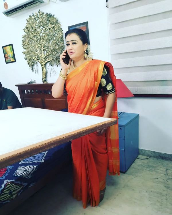 Actress Sona why reason to quit Zee Tamil Maari serial