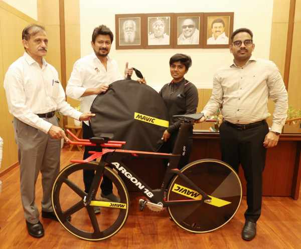  Minister Udhayanidhi Stalin Gifts Rs 14 Lakh Racing Bicycle to Cyclist Tabitha 