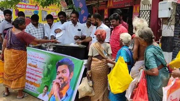Vijay makkal iyakkam cadres provides free food for public today 