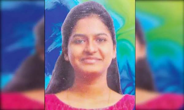 North Chennai Police commissioner Ramya Bharathi appreciate police team who arrested WB online scammers North Chennai Police commissioner Ramya Bharathi appreciate police team who arrested WB online scammers