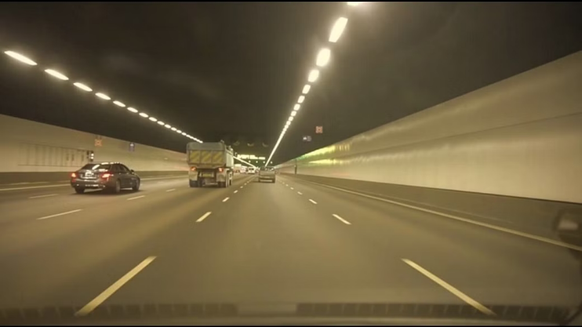 Karnataka government proposes Bangalore tunnel road between mysore road to Hosur road cost of Rs.50,000 Crore Karnataka government proposes Bangalore tunnel road between mysore road to Hosur road cost of Rs.50,000 Crore