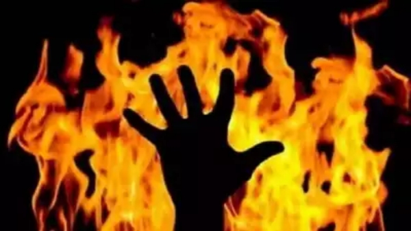 In Andhra Pradesh, petrol poured on class 10 student and burnt alive 