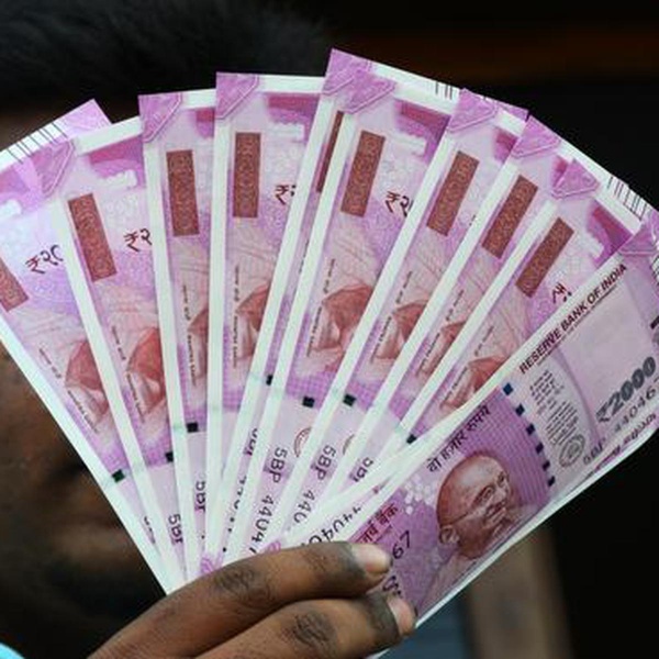 rs 2000 and Consumption boost of Rs 55,000 crore, report SBI on Rs 2,000 banknotes withdrawal rs 2000 and Consumption boost of Rs 55,000 crore, report SBI on Rs 2,000 banknotes withdrawal