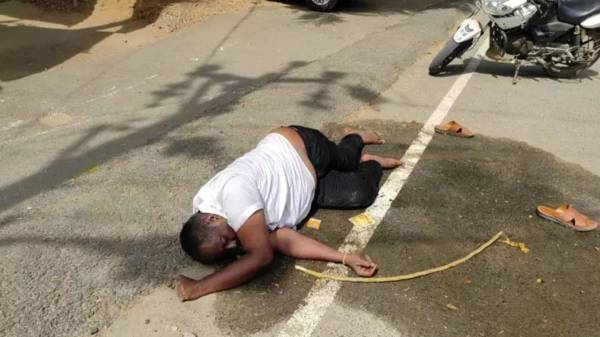 The video of a man staggering under the influence of alcohol in Annur, Coimbatore 