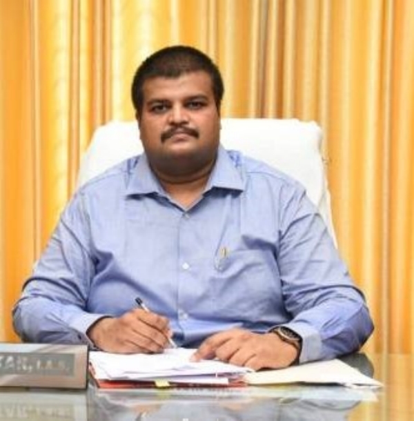 Karur District Collector Prabhu Shankar and farmer Thennilai raja conversation audio 