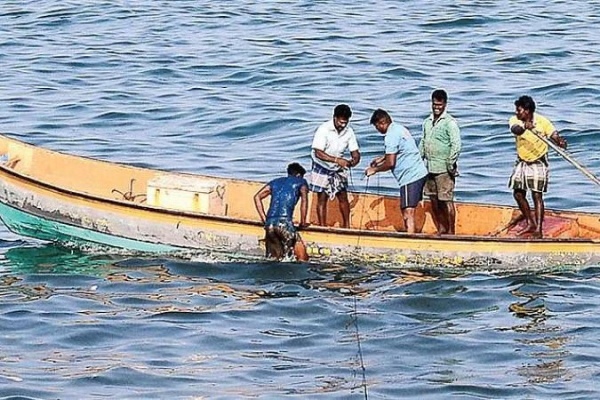Centre to Codemn arrest of 29 Tamil Nadu Fishermen by Srilankan Navy? 