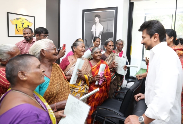 Minister Udhayanidhi Stalin has provided free houses to 20 homeless families 