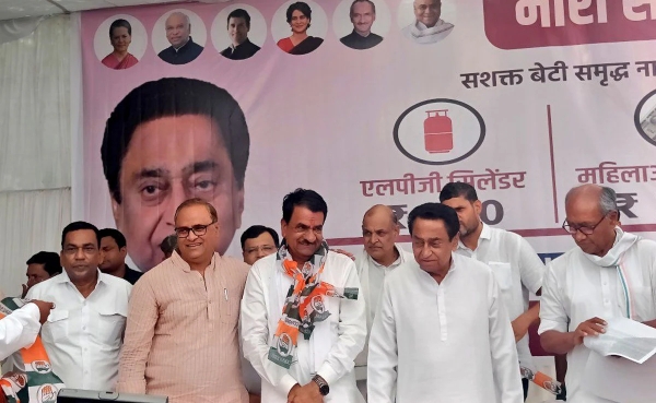 With 400-Car Convoy BJP Leader Baijnath Singh Heads To Congress in Madhyra Pradesh