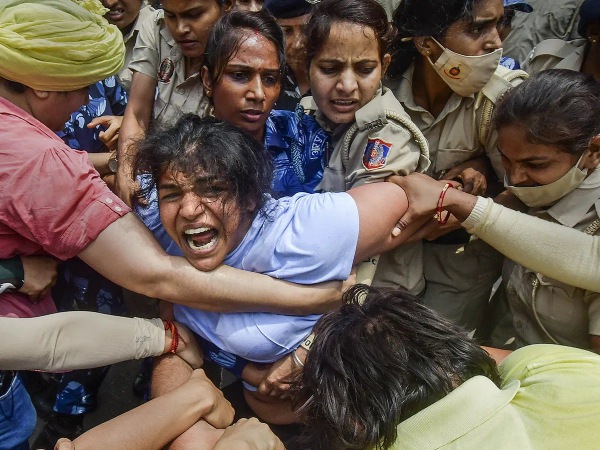 Wrestler Sakshi Malik refuses that she withdraws wreslters protest 