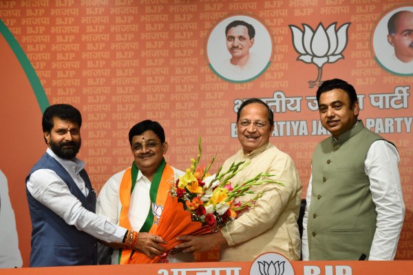 I am a witness for that who jayalalitha worked with in national politics : says ex mp Maitreyan 