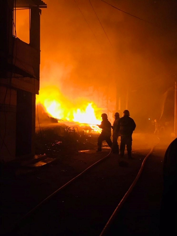 Terrible fire accident in tirupur baniyan market: 50+ shops are completely gutted 