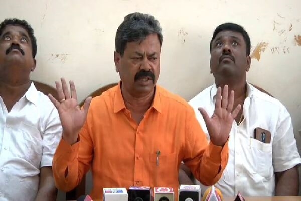  Is Annamalai a big hero?: BJP former mla Renukacharya lashes out on BJP leaders 