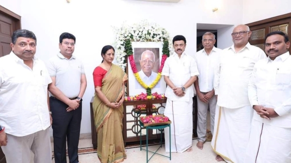 CM Stalin and crew went to former chief secretary sabanayagam house CM Stalin and crew went to former chief secretary sabanayagam house