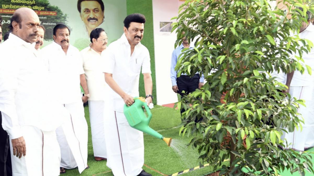 On the occasion of Karunanidhi centenary celebrations, CM Stalin inaugurated the plan to plant 5 lakh saplings On the occasion of Karunanidhi centenary celebrations, CM Stalin inaugurated the plan to plant 5 lakh saplings