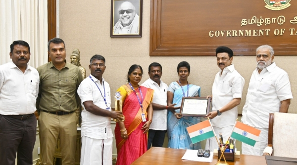 Union Govt Good Governance Award! Pichanur as the number 1 village! Stalin greets to Panchayat Chairman. 