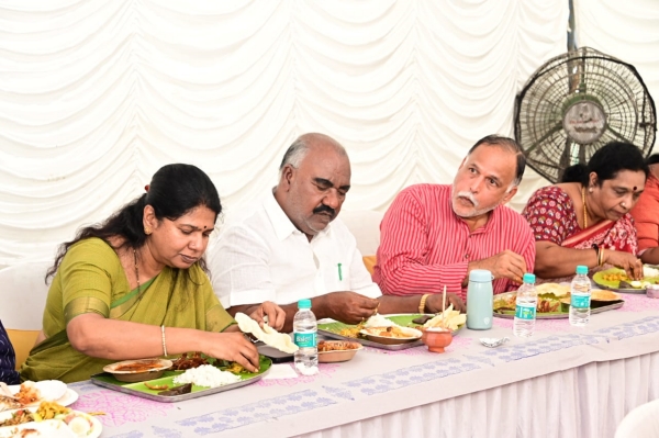 DMK MP Kanimozhi Attend the Food Festival Conducted by Srilankan Tamilans In Chennai 