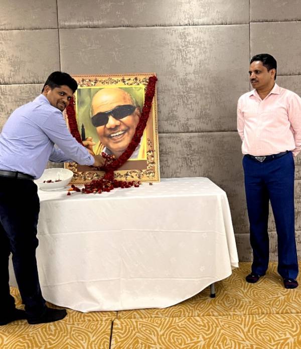 Karunanidhi centenary birthday celebration across the ocean! Tamils paid tribute in Dubai! Karunanidhi centenary birthday celebration across the ocean! Tamils paid tribute in Dubai!