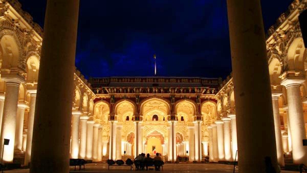 Time Travel in Madurai - Tour tour Madurai Thirumalai nayakar mahal 