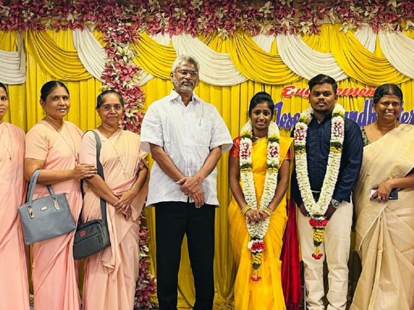 Humanity story : Madurai Thoppur Govt Hospital staff have brought up a motherless girl and married 