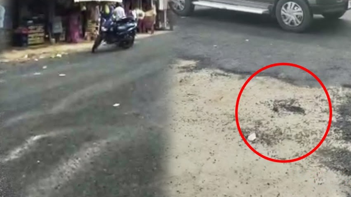 Pudukottai, contractor left the place where the car parked and constructed the road at other places Pudukottai, contractor left the place where the car parked and constructed the road at other places