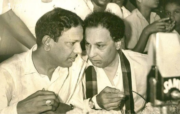  List of MGR successful movies with Karunanidhis contribution as a dialogue writer