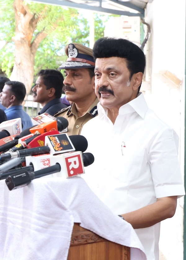  CM Stalin has given loan assistance to 2 Adi Dravida families through the Mudhalvarin Mugavari scheme