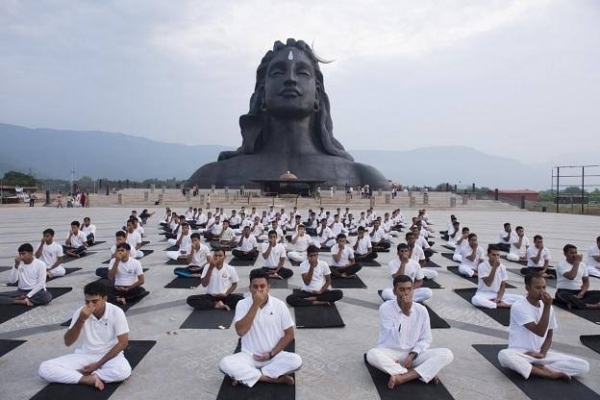 Yoga Comes To You: This Yoga Day Attend Free Yoga Classes by Coimbatore Isha Yoga Comes To You: This Yoga Day Attend Free Yoga Classes by Coimbatore Isha