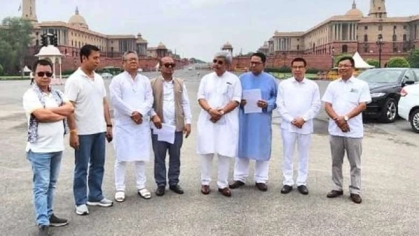8 BJP MLAs submitted memorandum to pm modi highlighted that public have lost faith in Manipur bjp government