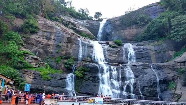 courtallam season; Tourists disappointed by occasional floods