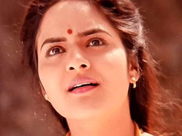 Director Balachander introduced cricketer Madhubala as an actress 