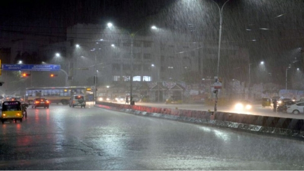 Heavy rain alert for 14 districts in tamilnadu Heavy rain alert for 14 districts in tamilnadu