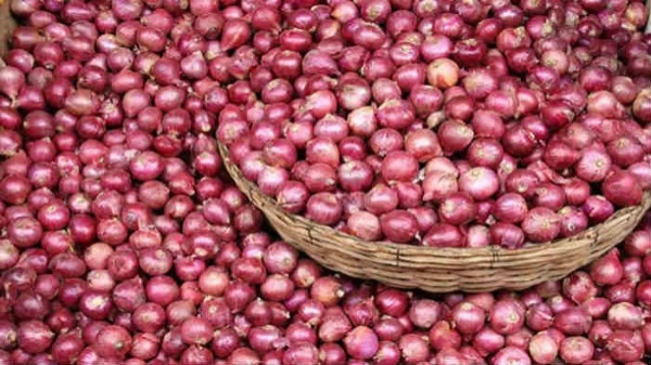 Onion link with astrology: Many Astrological and Ayurvedic Benefits of Onions 