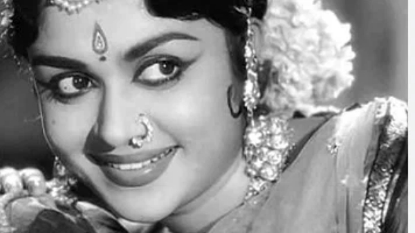 Good personality actress Sarojadevi and do you know the secret between actress Sarojadevi and Savitri