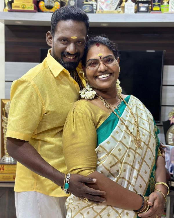 Robo Shankardaughter in anger post posted in Dont insult anyone without knowing the truth