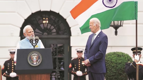 War of words between BJP and Congress over Modis interview There is no discrimination in India 