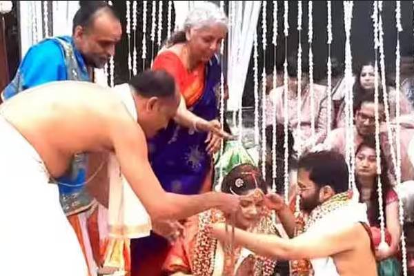 Do you know about who is Nirmala Sitharamans son-in-law Pratik Doshi?, he is very close to PM Modi 