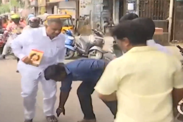  Actor Vijay fans fall down Bussy Anand foot in Chennai
