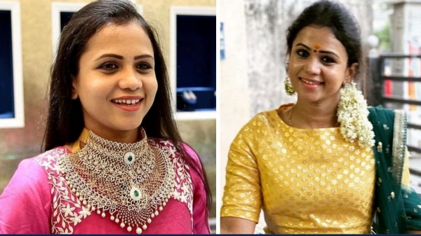  VJ Manimekalai has posted a photo of her going to America as an anchor 