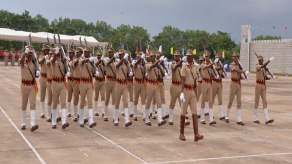 Tomorrow is the last day to apply for the post of TN Police Sub-Inspector 