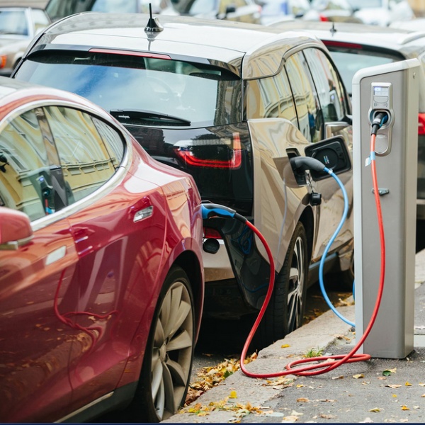 All Passenger E- Vehicles shall be issued permits by without a permit fee says the Tamil Nadu government 