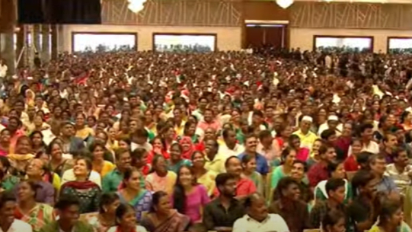 Do you know how much amout was spent in Vijays kalvi viruthu function? 