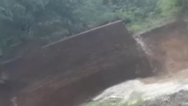 Chennai rain and well broke in Chengalpet Madichur due to heavy rain in tamil nadu