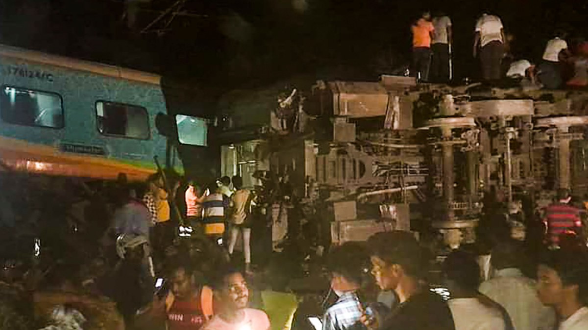  Major Train Accidents in India: Heres the Details