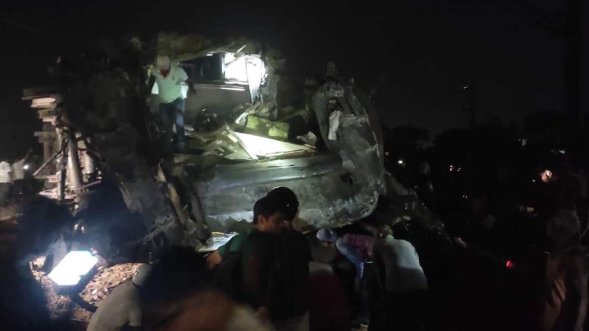  What are the steps taken by tn government after Coramandel express derails in odisha